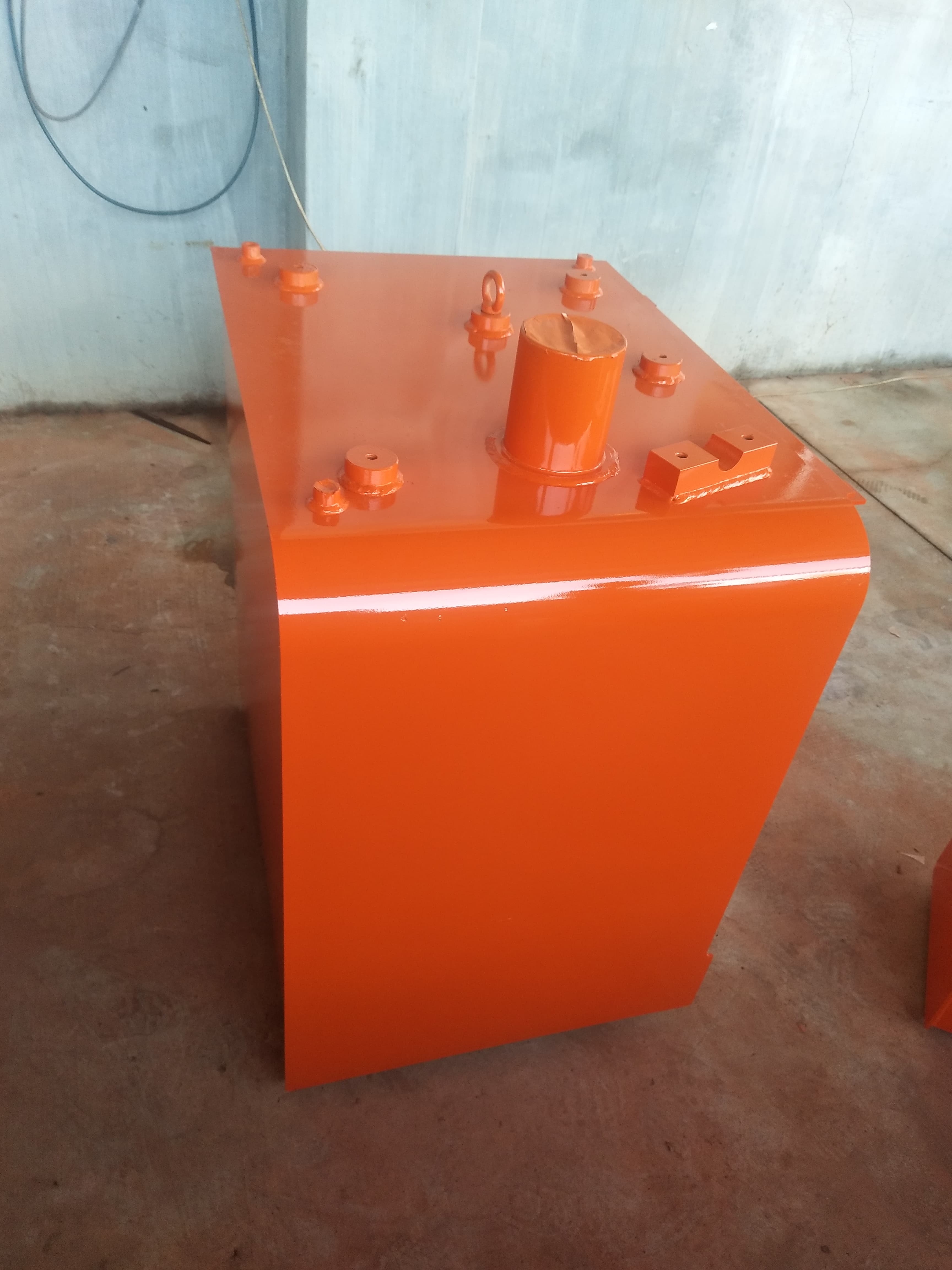 DH225 Diesel Tank. Application reference: Doosan excavator.