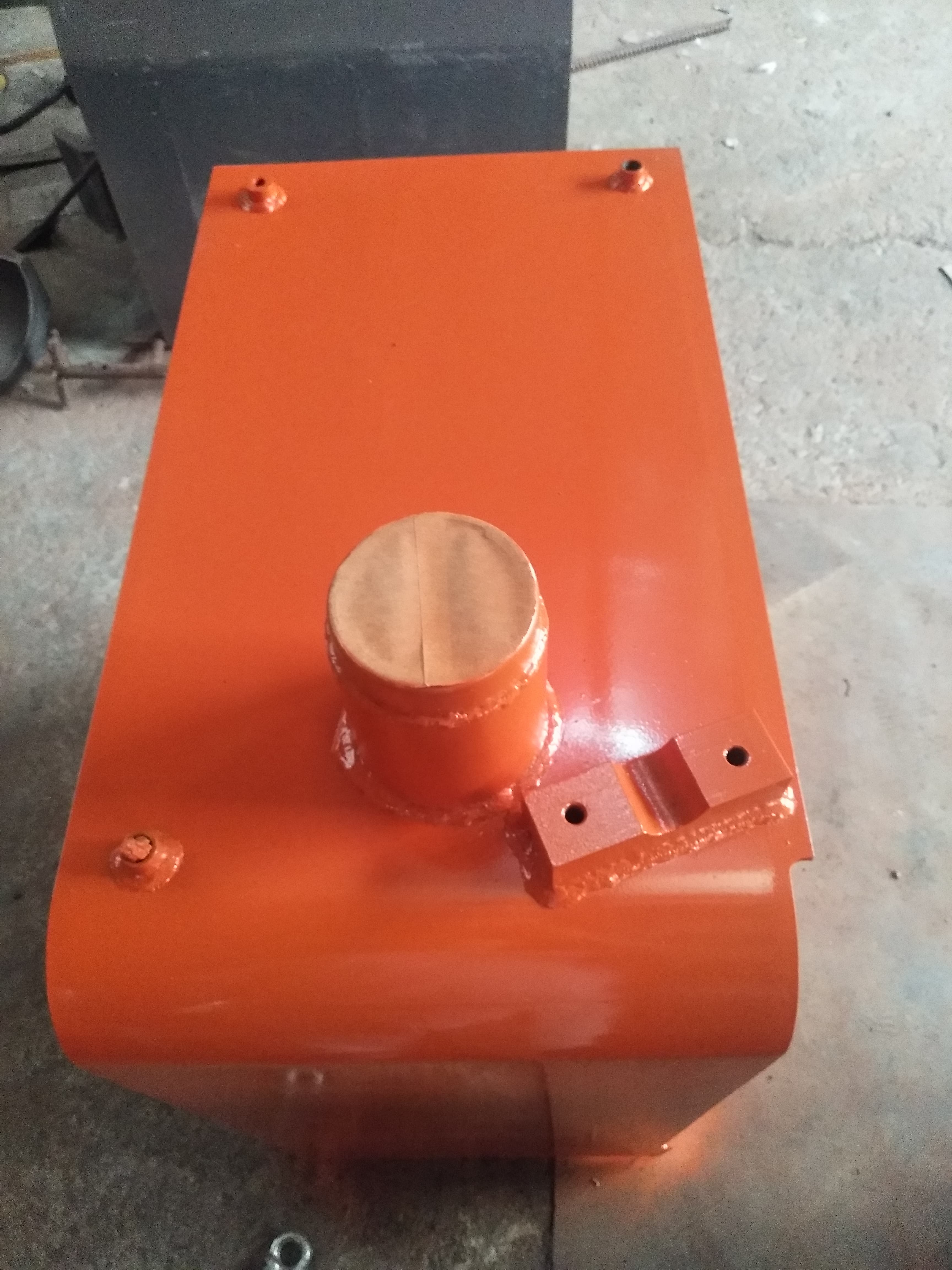 DH150 Diesel Tank. Application reference: Doosan excavator.