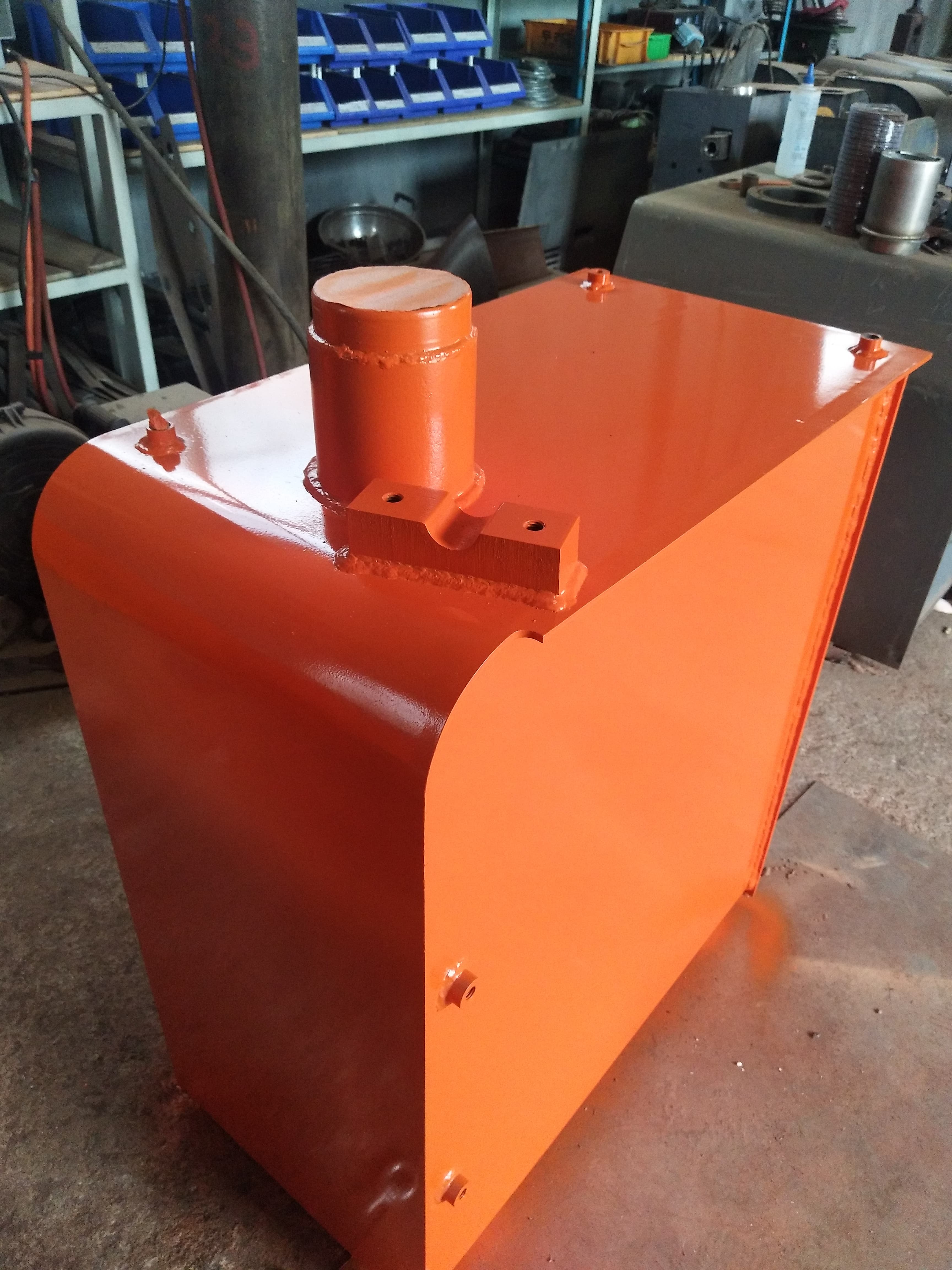DH150 Diesel Tank. Application reference: Doosan excavator.