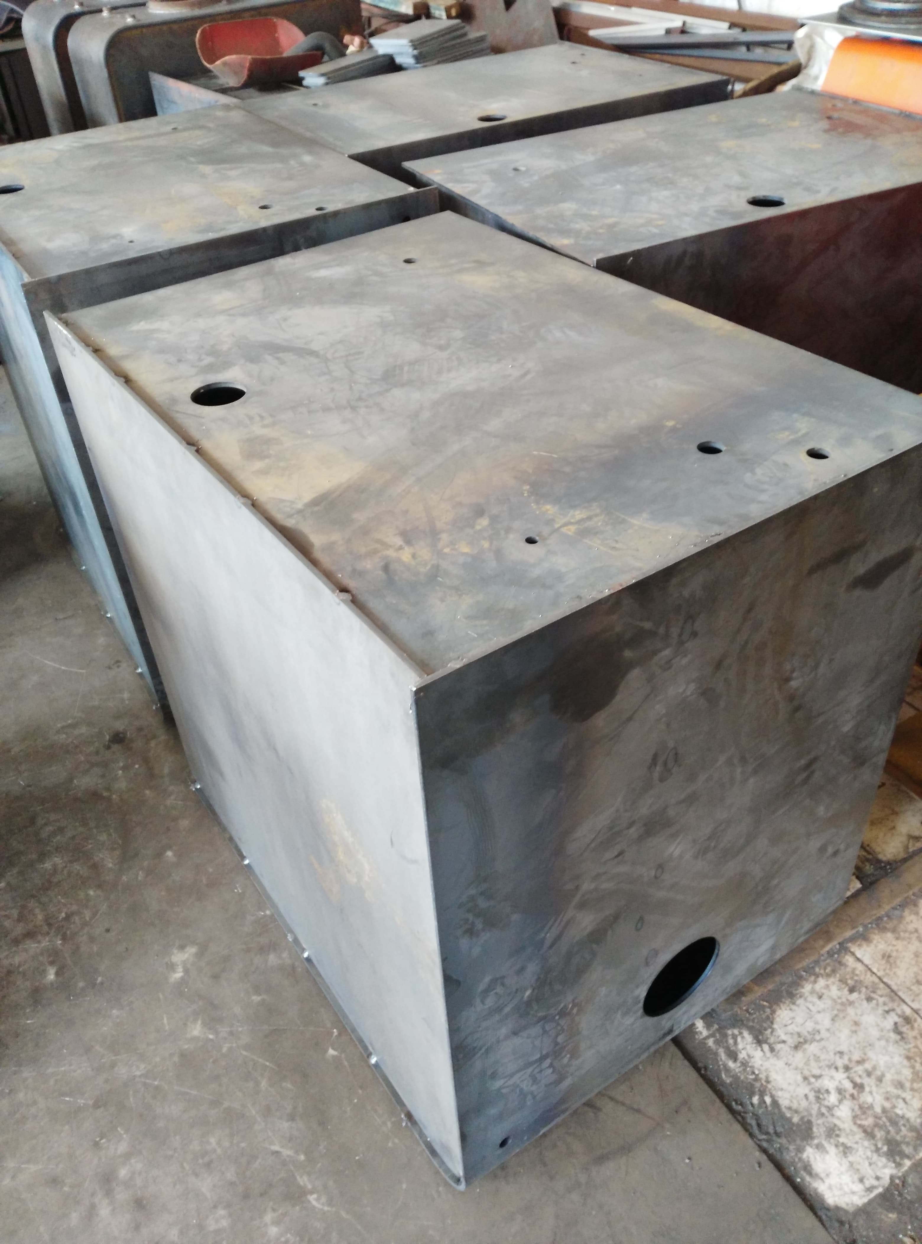 225-Series Hydraulic Tank