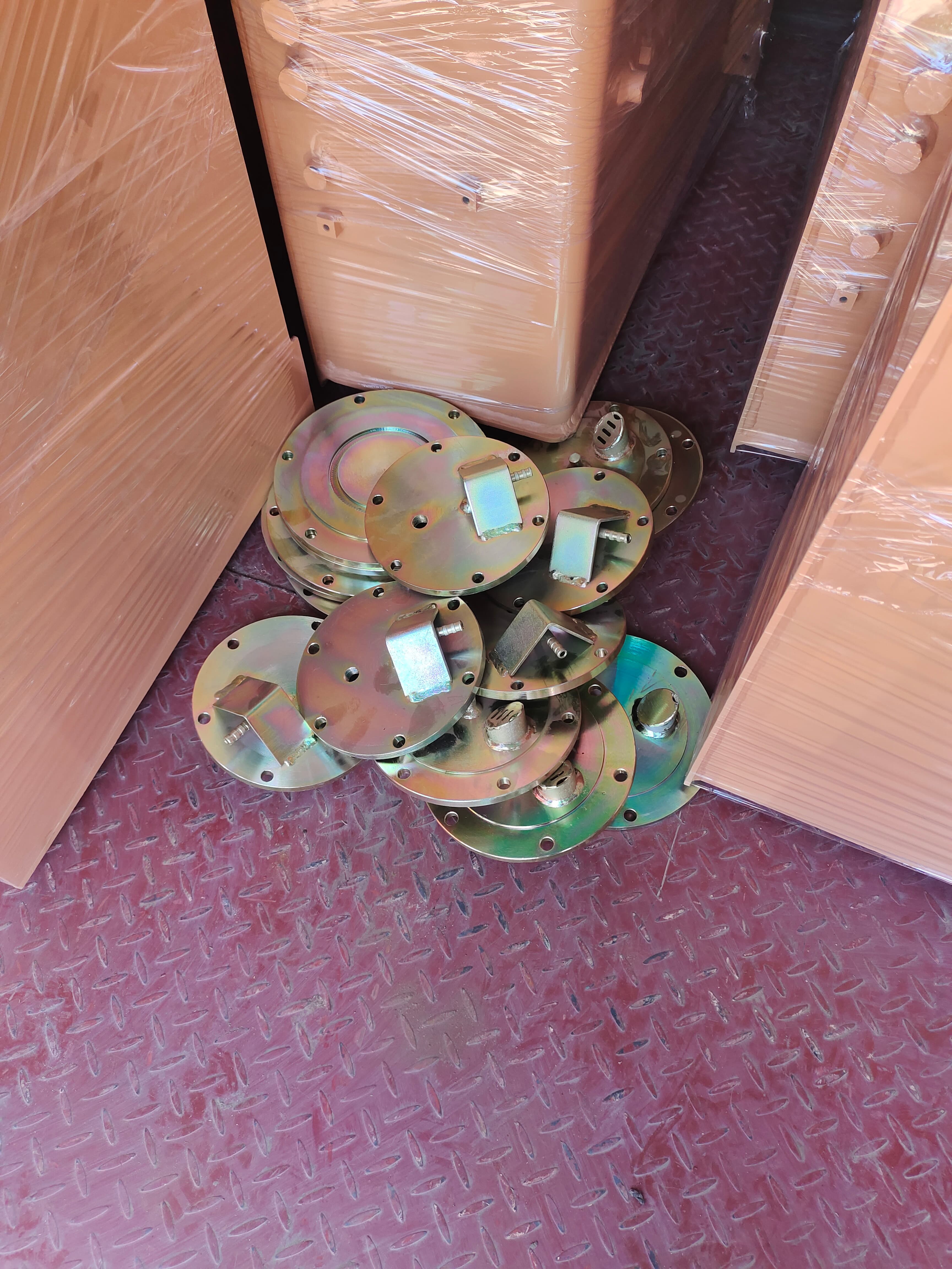 150-Series Tank Flange Covers