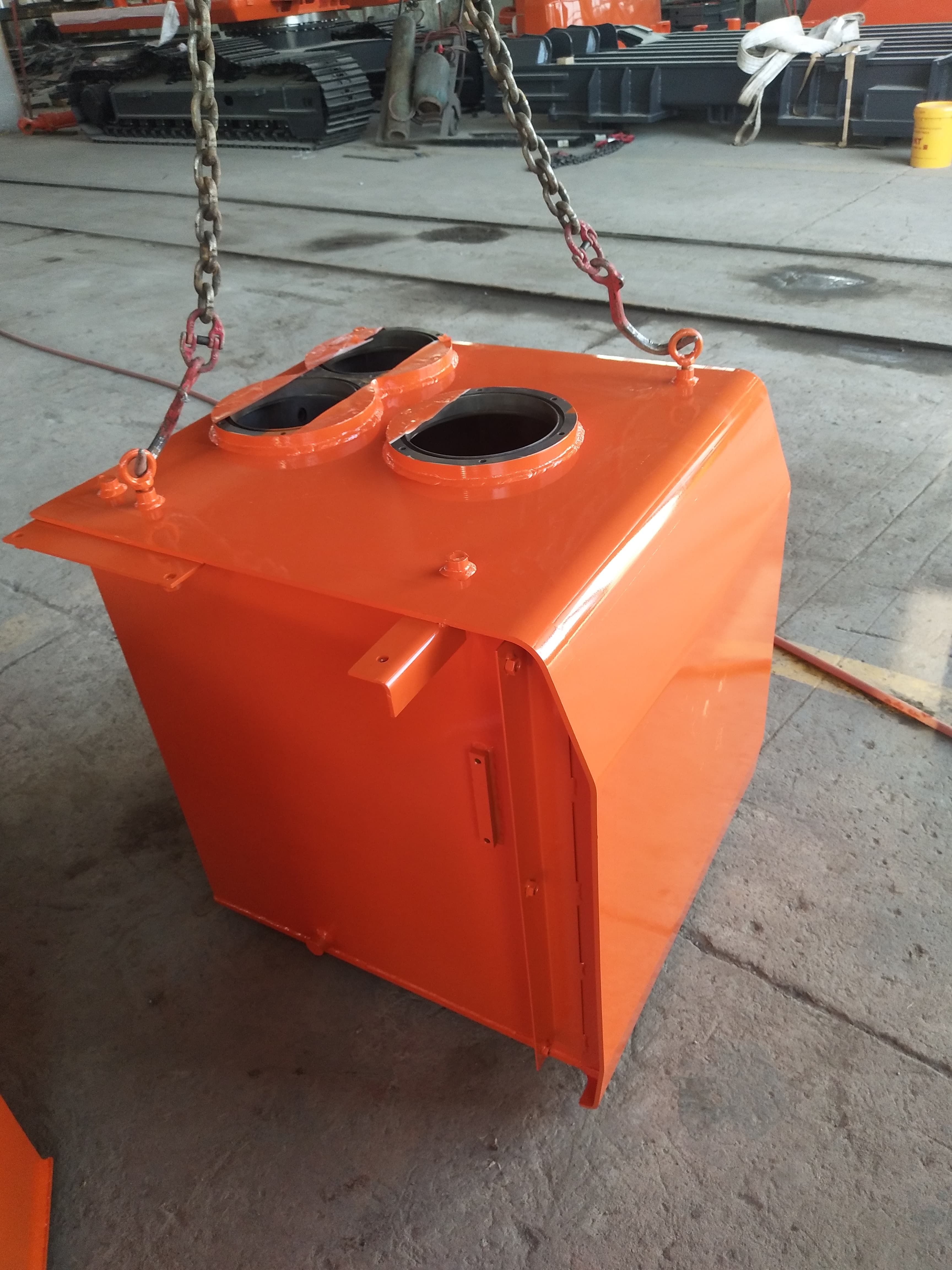 DH500 Hydraulic Tank. Application reference: Doosan excavator.